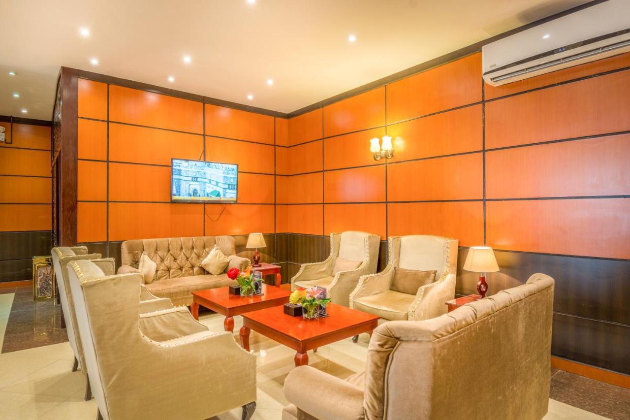 Al Muhaidb Tahliya Riadh Exterior foto